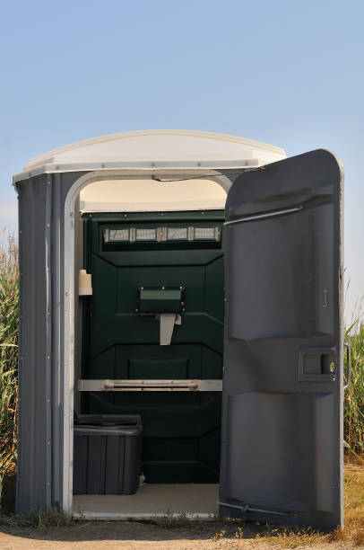 Affordable portable toilet rental in Calera, AL
