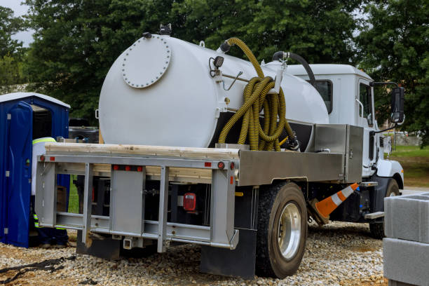 Portable Toilet Options We Offer in Calera, AL